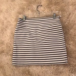 Black and white stripped mini skirt